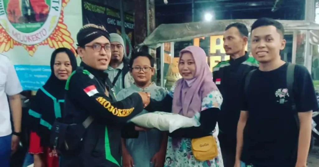 GMC Grabbike Majapahit Community Berbagi